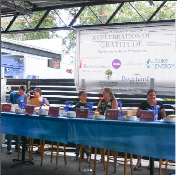 Pizza Palooza volunteer staff